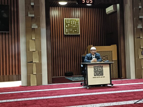 Kajian Senin, Shodaqoh