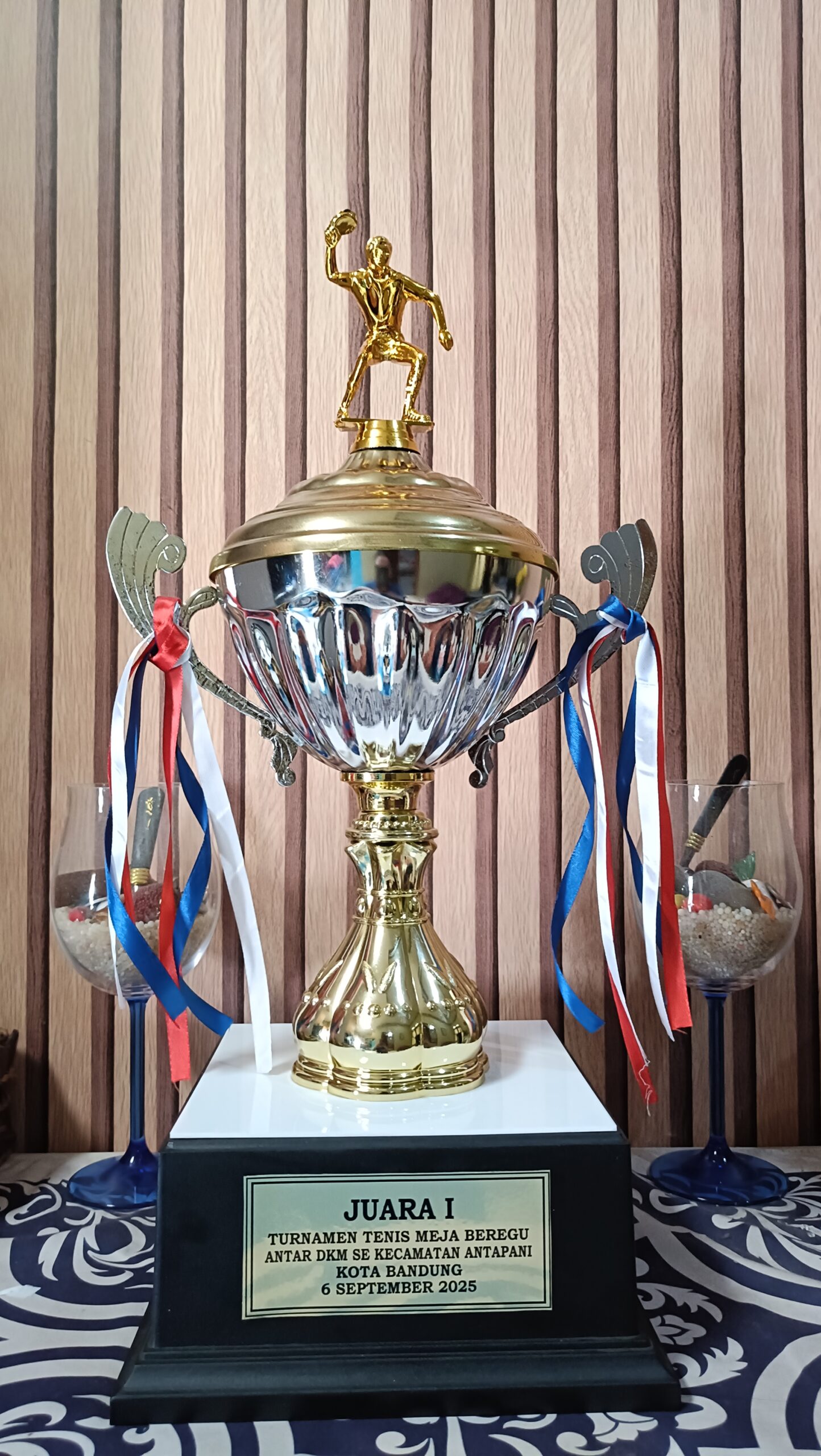 Baitul Mukmin Juara 1 dalam Turnamen Tenis Meja Beregu antar DKM se- Kec. Antapani Baitul Mukmin Juara 1 dalam Turnamen Tenis Meja Beregu antar DKM se- Kec. Antapani