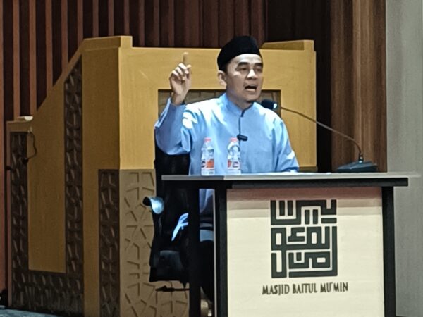 Kajian Ju'mat, Sifat-sifat Orang yang Dicintai Allah #1